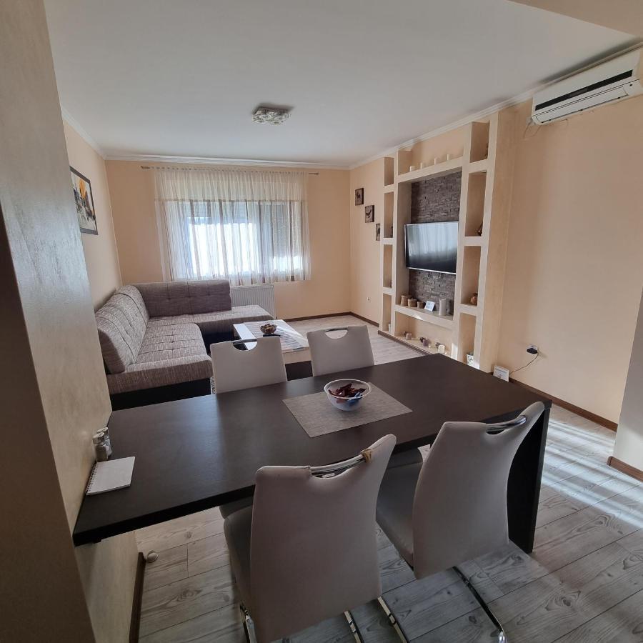 Koks Apartmans Subotica Exteriör bild